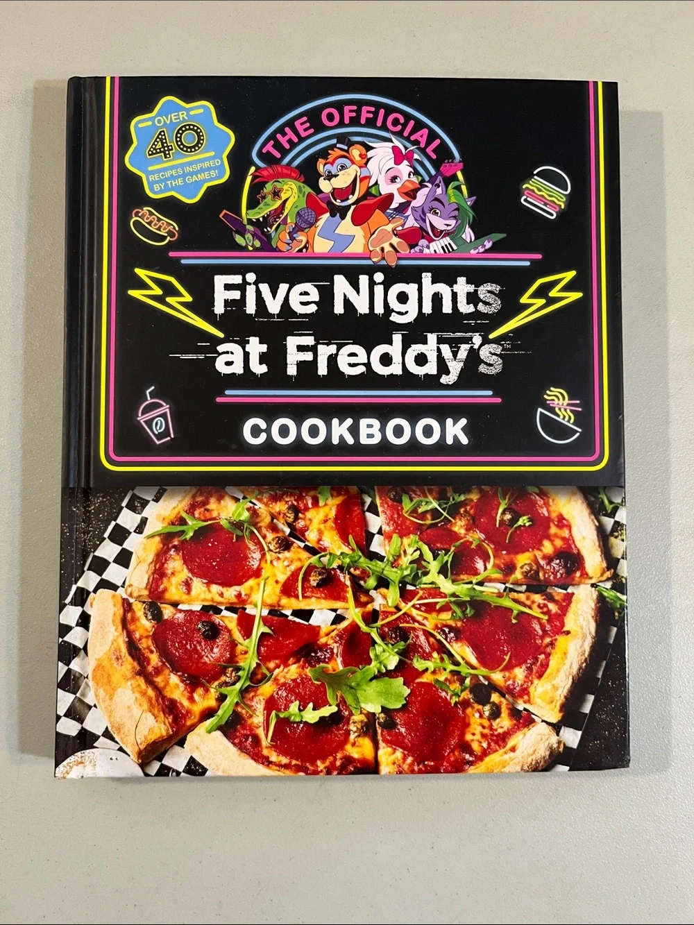 The Official Five Nights at Freddy's Cookbook - Black Cover